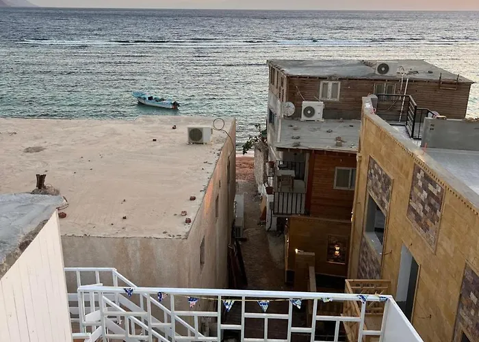 Hostel Zalooma House I Beachfront Dahab