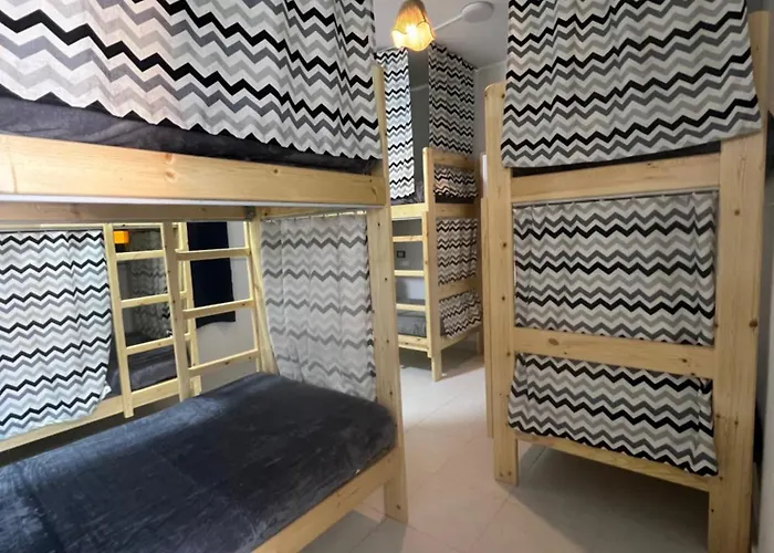 Zalooma House I Beachfront Hostel Dahab