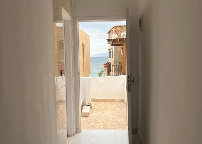 Zalooma House I Beachfront *